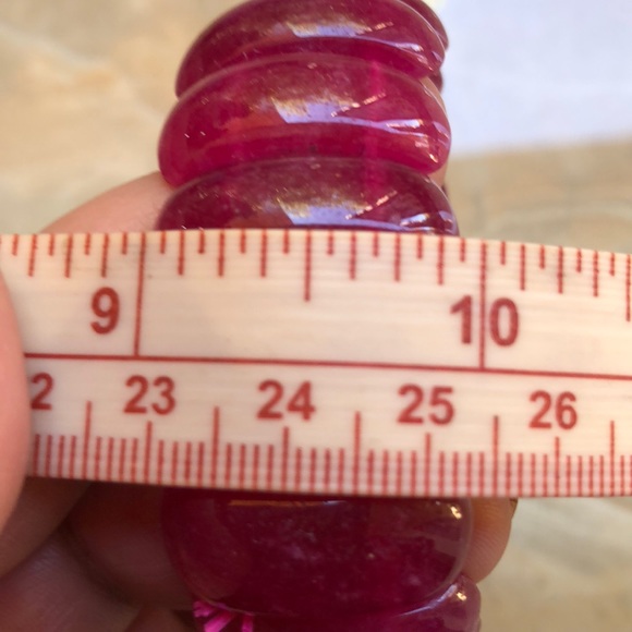 Genuine Agate Raspberry Color Stretch Bracelet - Picture 6 of 7